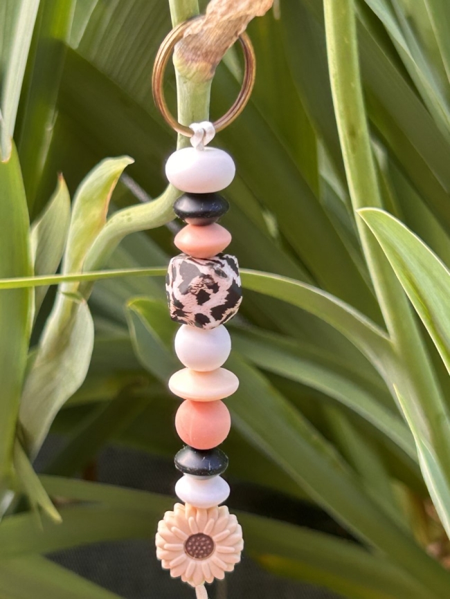 Porte clefs - Fleur beige léopard
