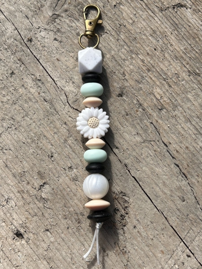 Porte clefs - Fleur blanche-moucheté